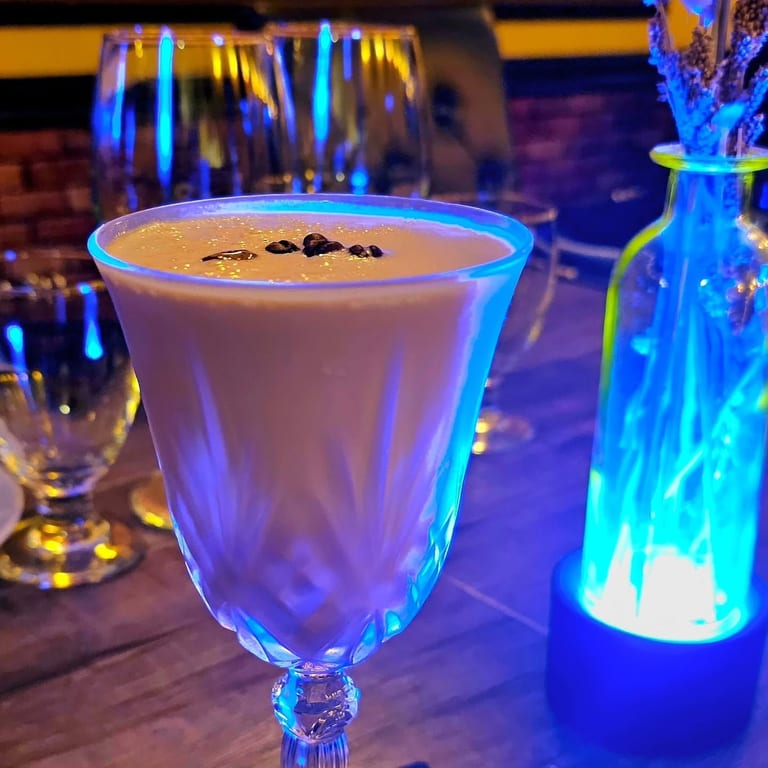 MONTI ALMOND ESPRESSO MARTINI  12